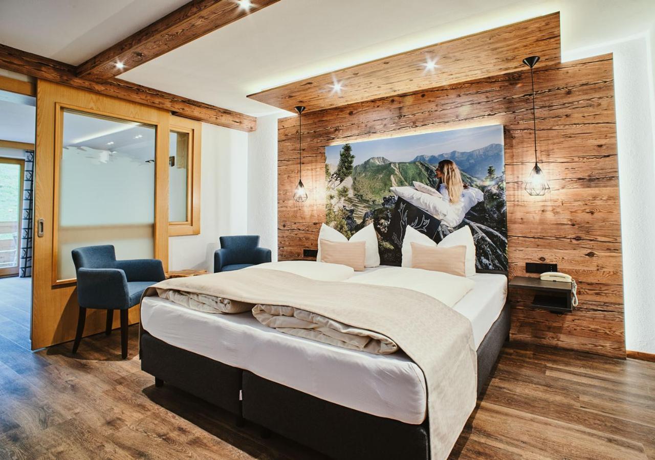 Hotel Rustika Lermoos Exteriör bild